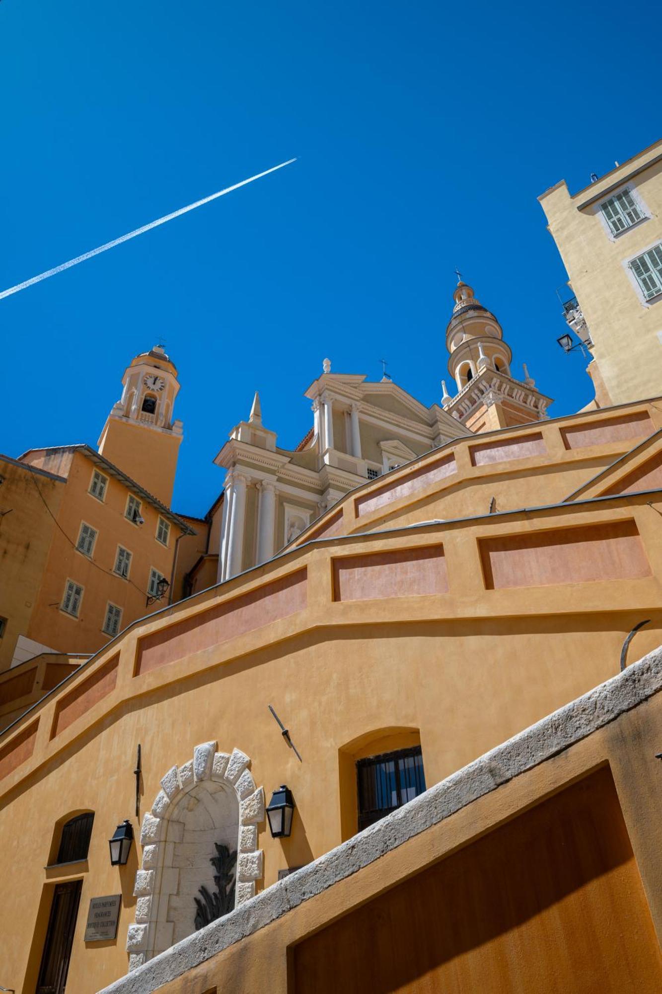 Les Sablettes - Bord De - Vieille - Parking Prive Menton